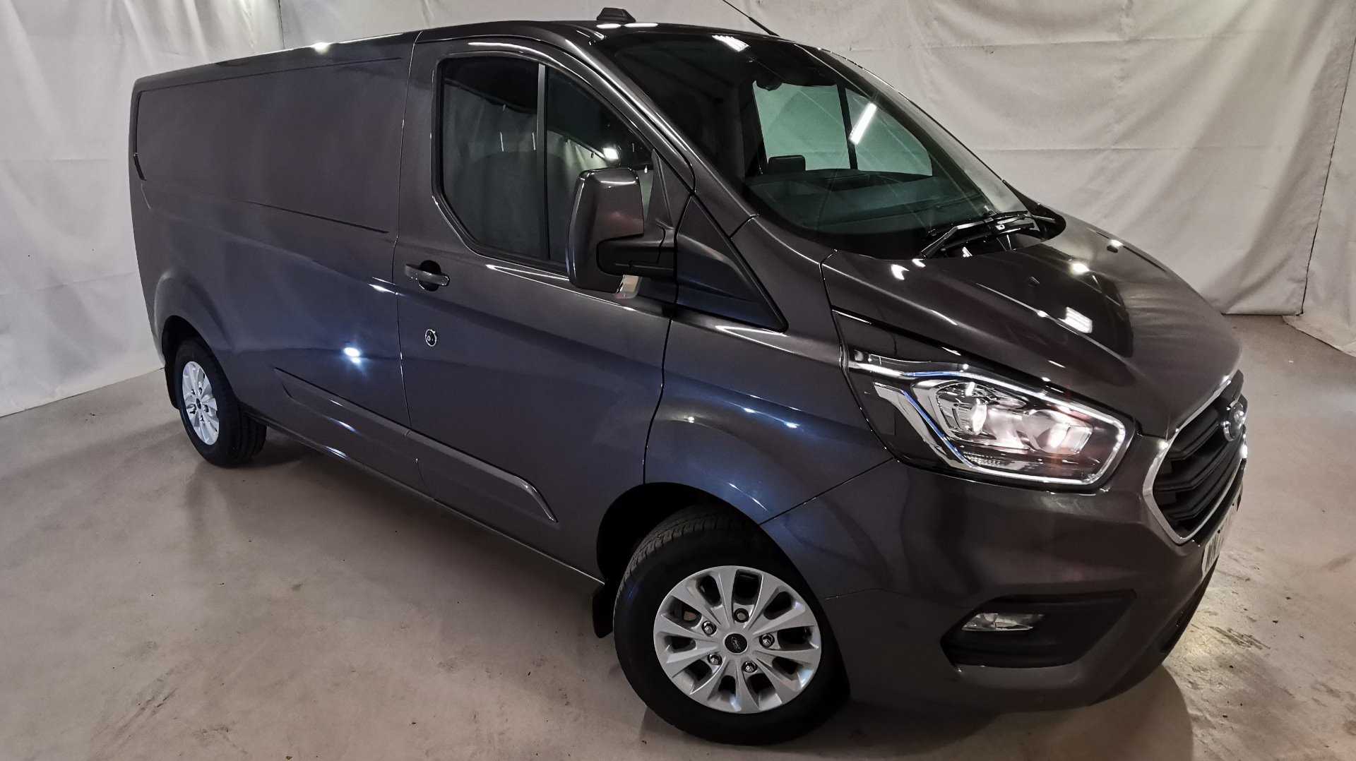 Main listing image - Ford Transit Custom