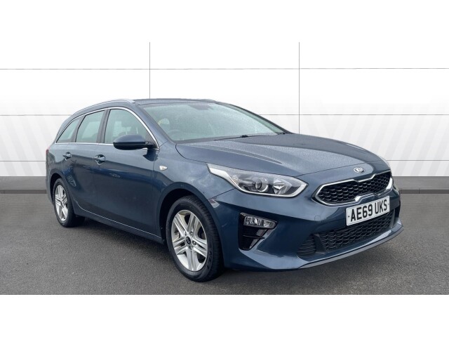 Main listing image - Kia Ceed SW