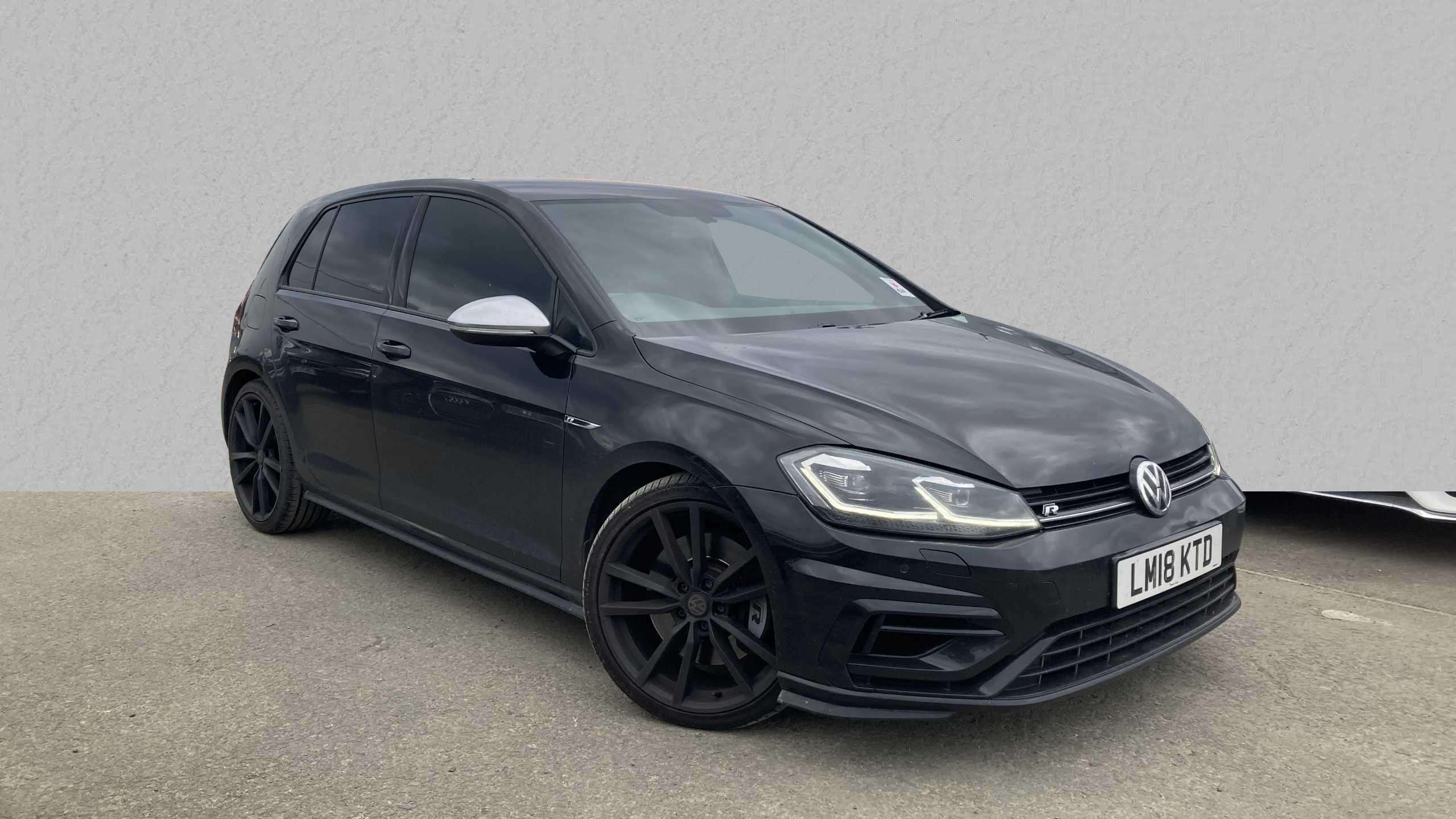 Main listing image - Volkswagen Golf R