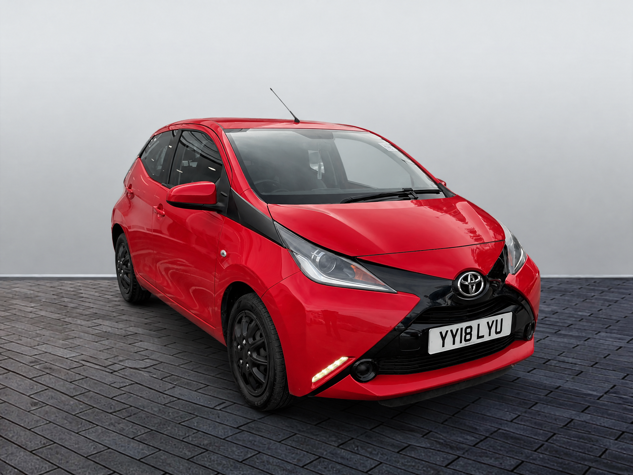 Main listing image - Toyota Aygo