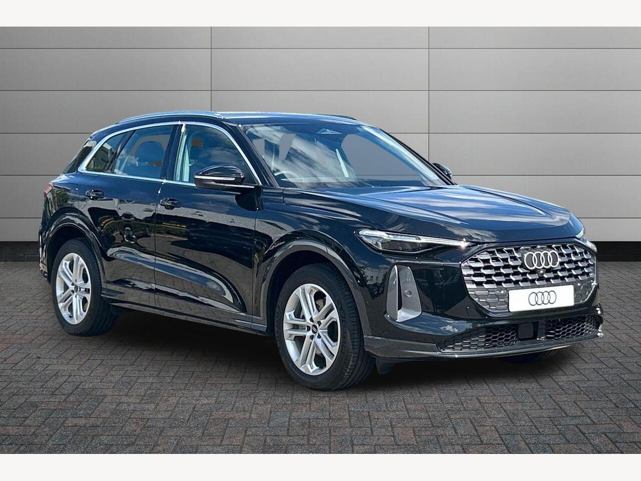 Main listing image - Audi Q5