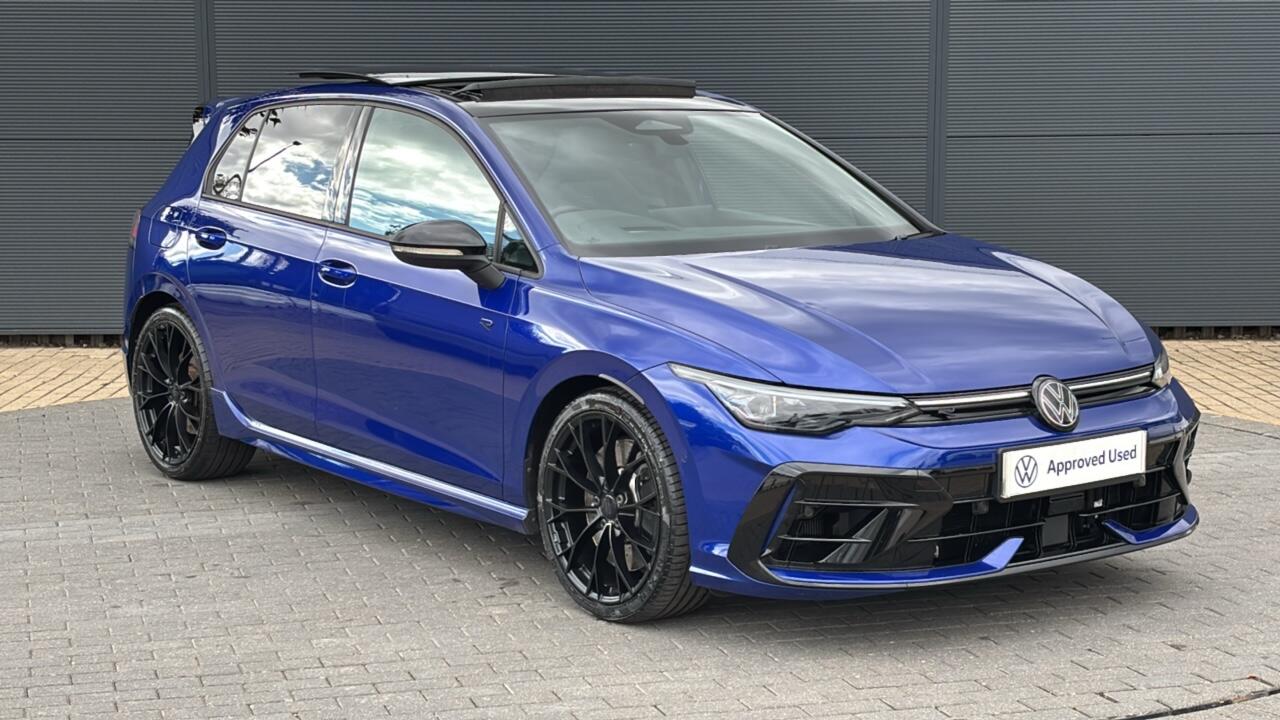 Main listing image - Volkswagen Golf