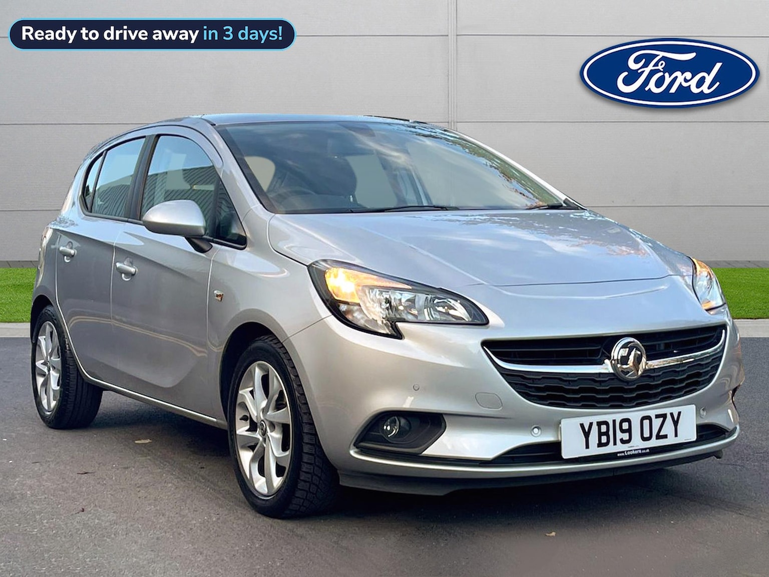 Main listing image - Vauxhall Corsa