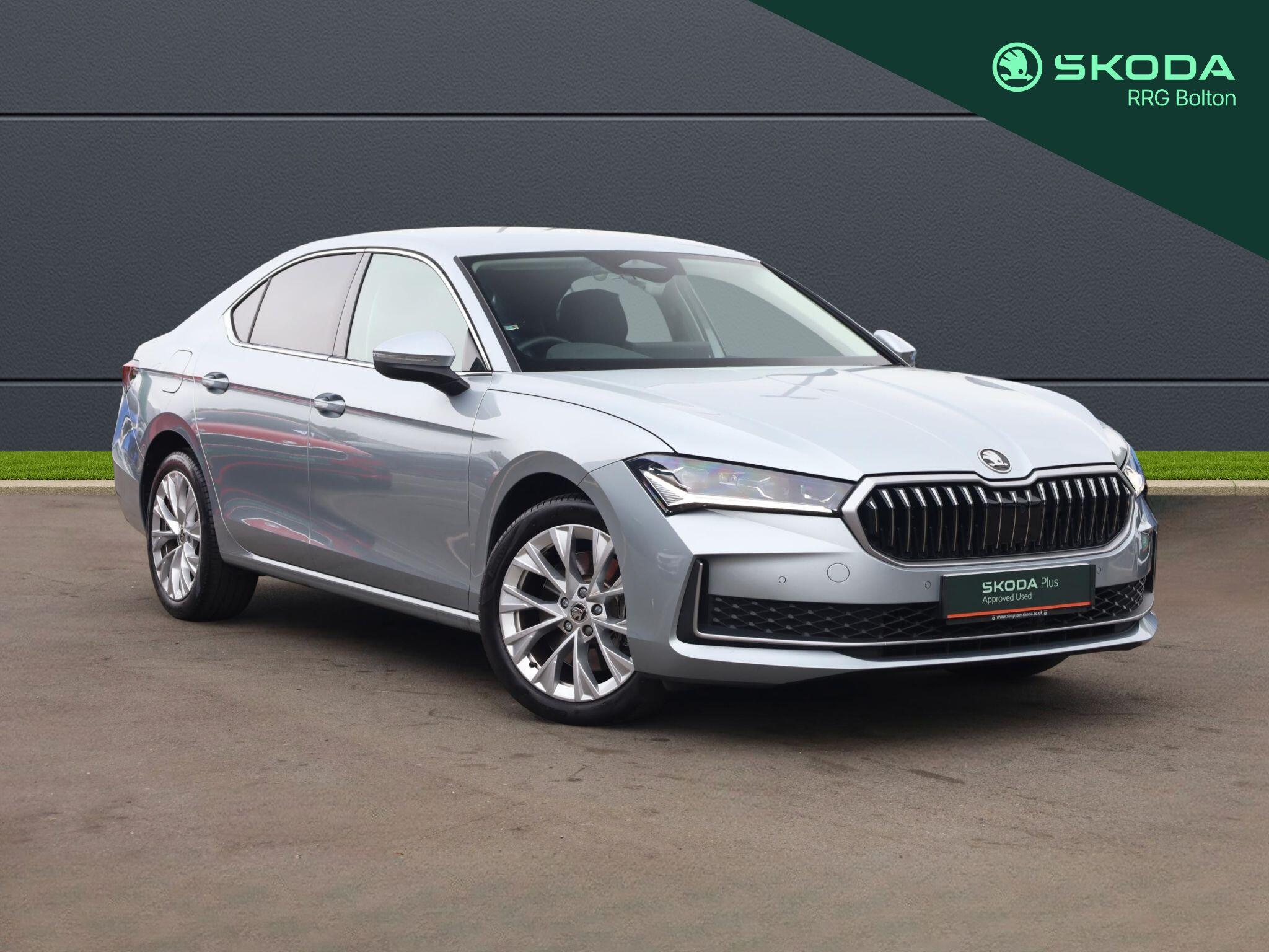 Main listing image - Skoda Superb