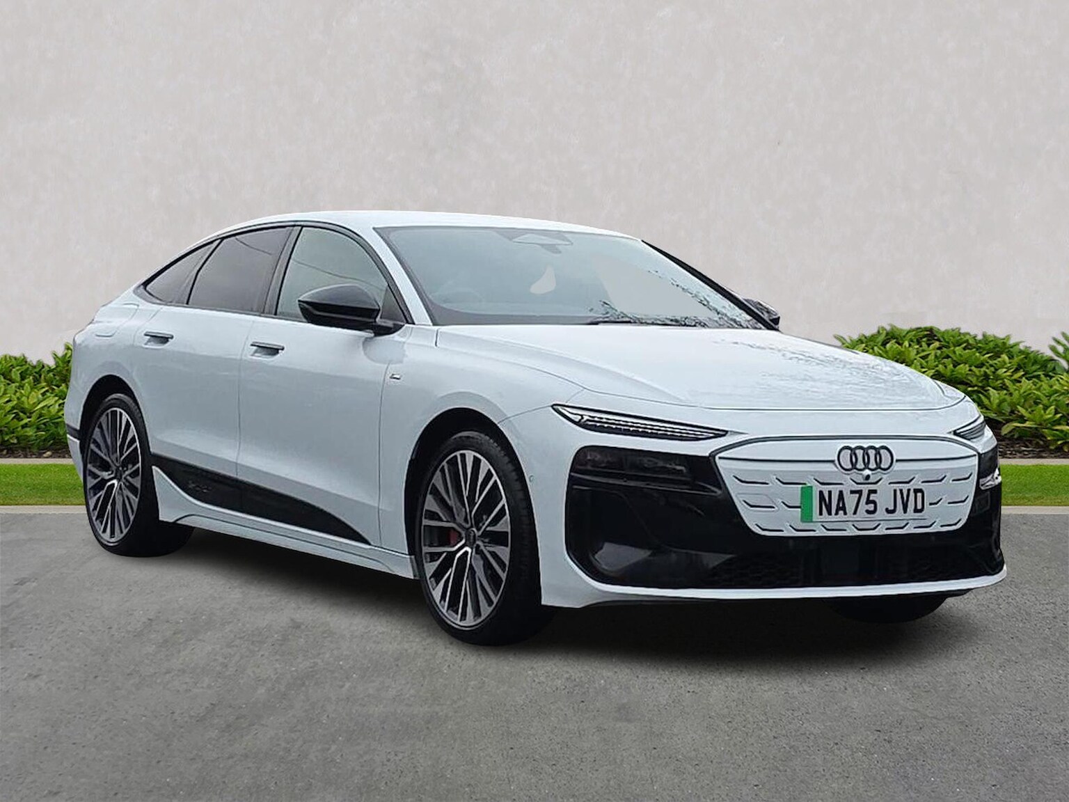 Main listing image - Audi A6