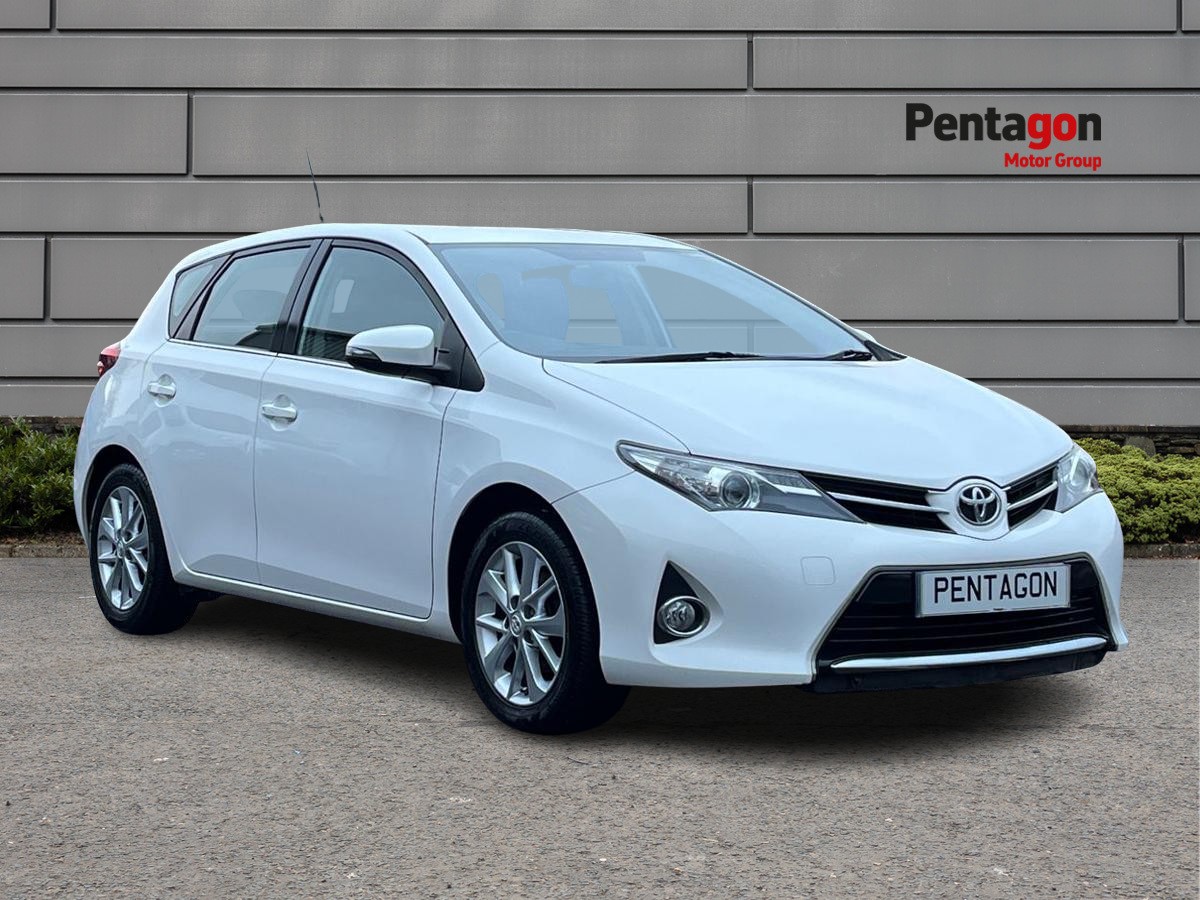 Main listing image - Toyota Auris