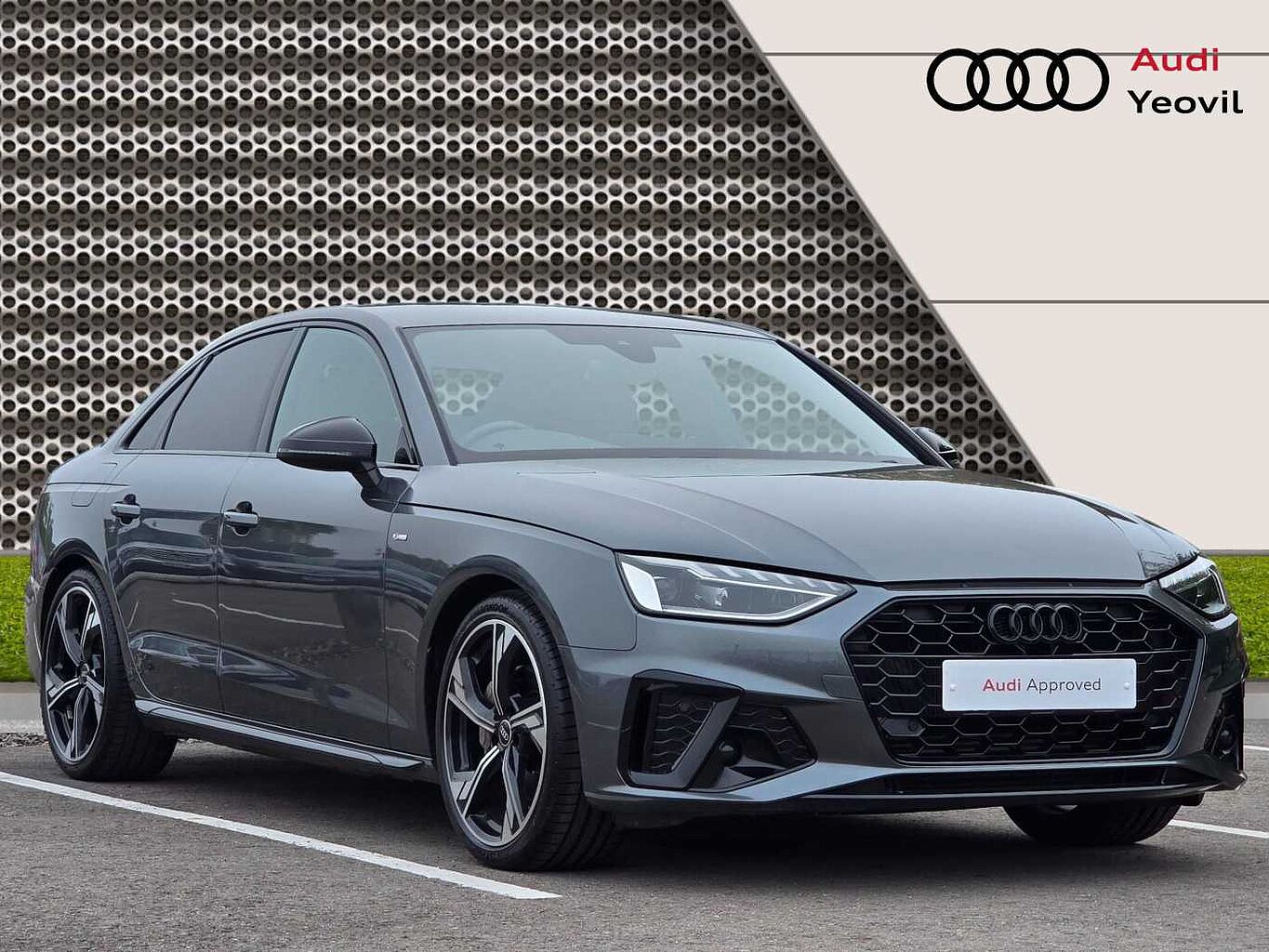 Main listing image - Audi A4