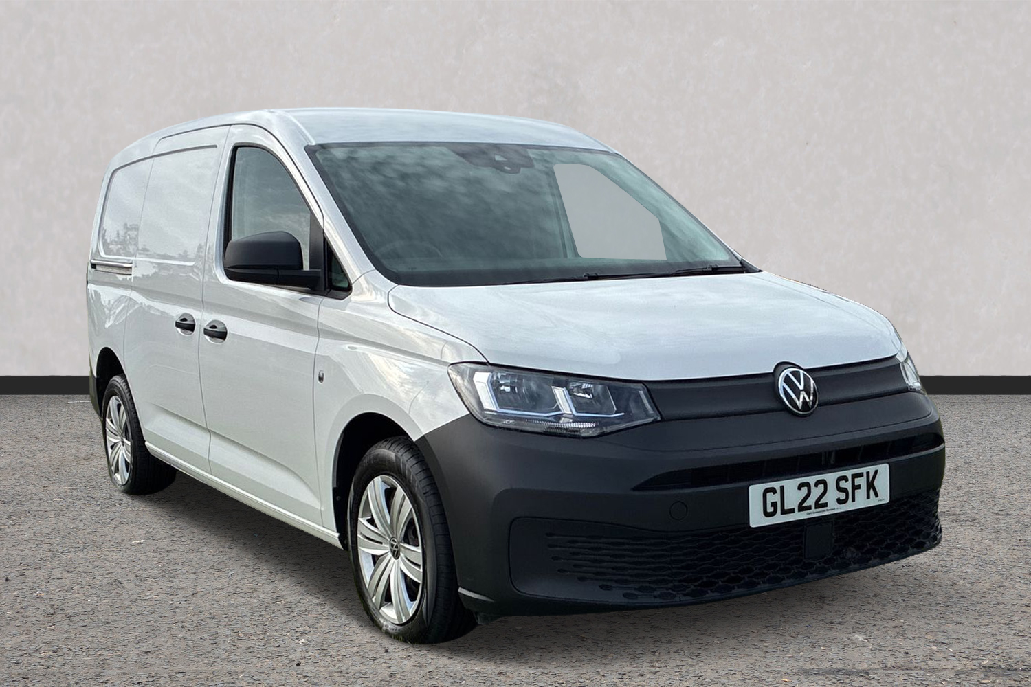 Main listing image - Volkswagen Caddy Maxi