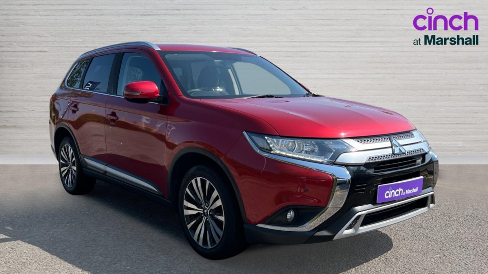 Main listing image - Mitsubishi Outlander