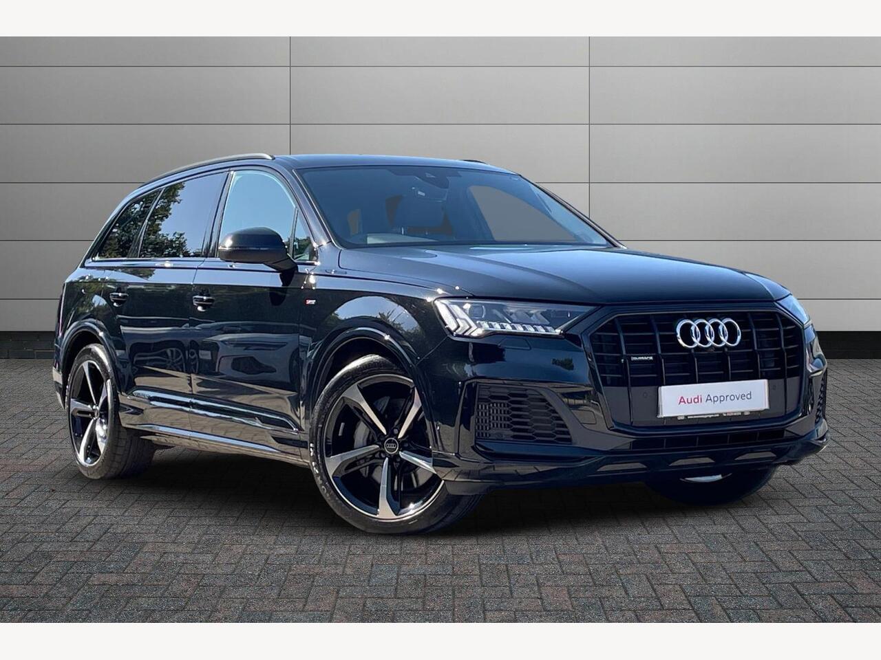 Main listing image - Audi Q7