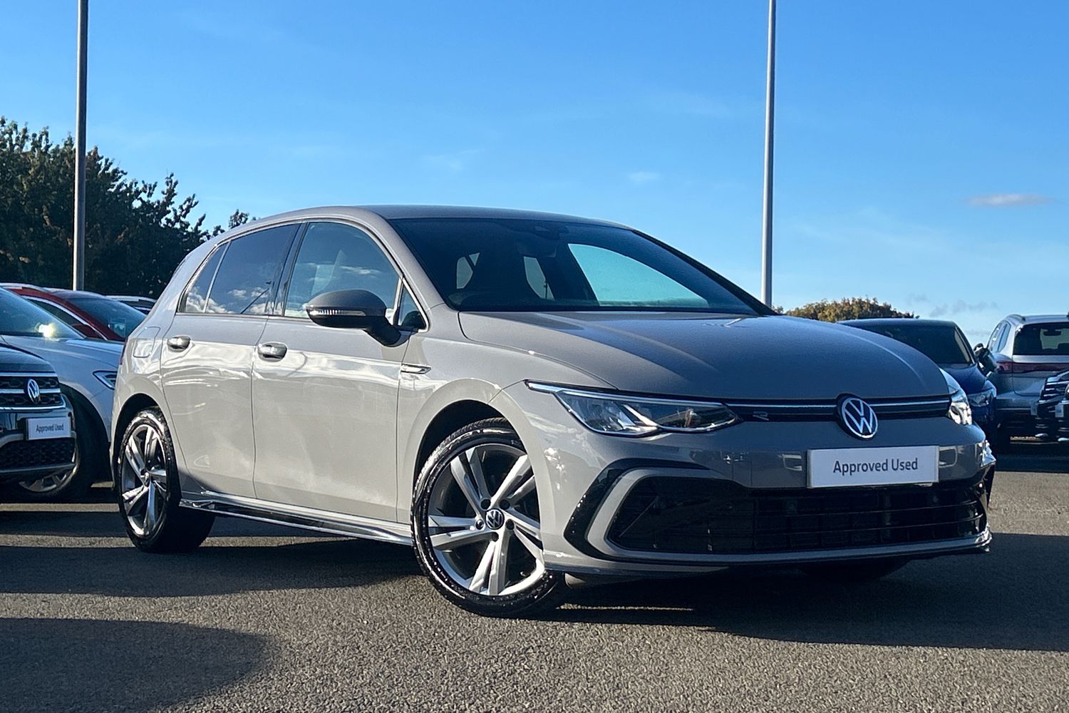 Main listing image - Volkswagen Golf