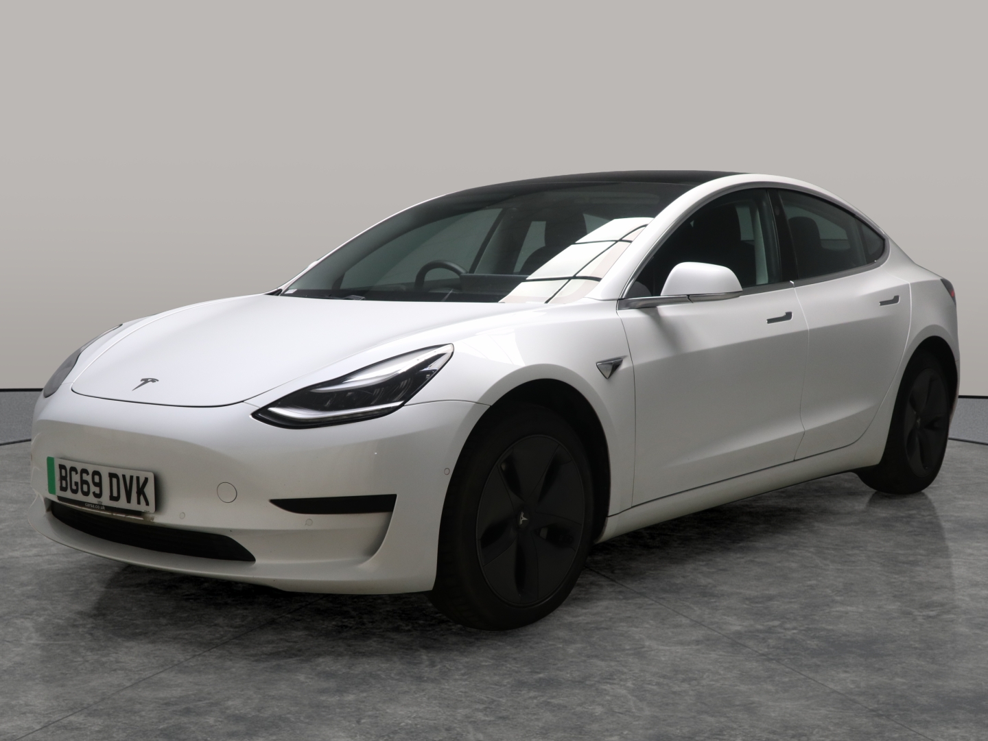 Main listing image - Tesla Model 3