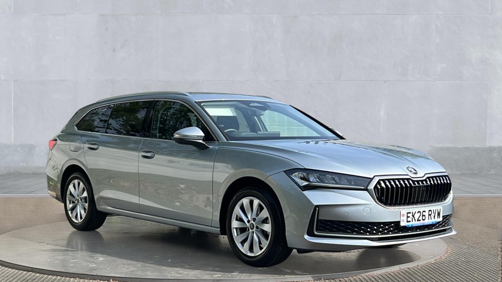 Main listing image - Skoda Superb