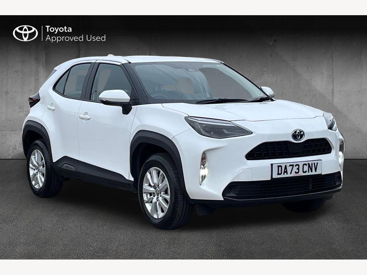 Main listing image - Toyota Yaris Cross