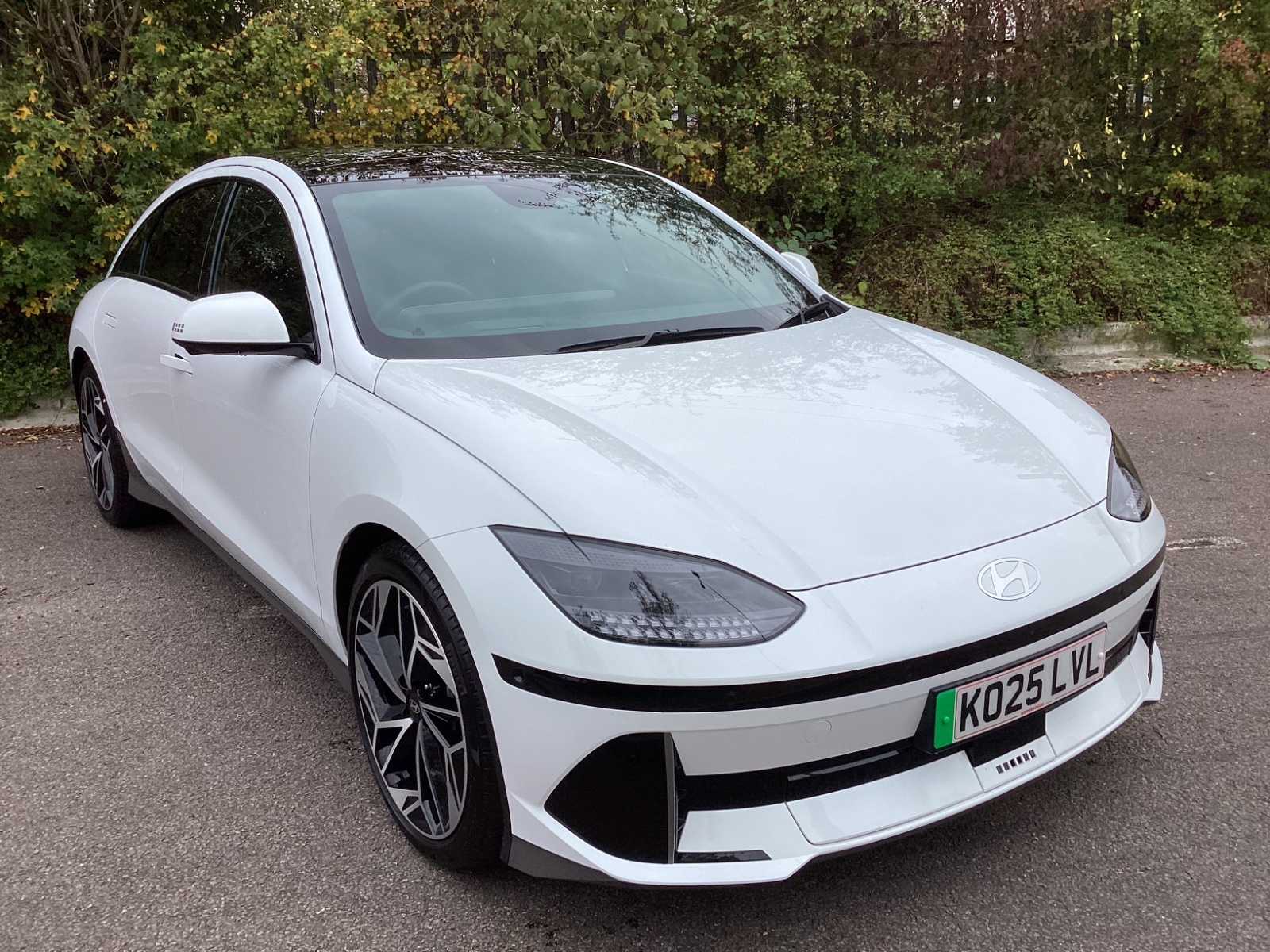 Main listing image - Hyundai IONIQ 6