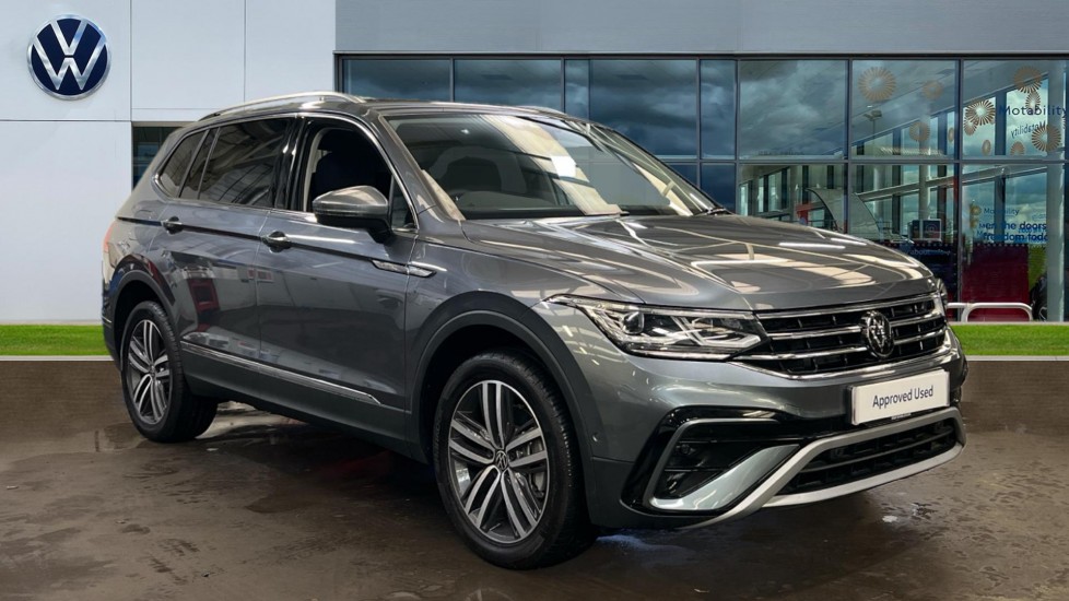 Main listing image - Volkswagen Tiguan Allspace