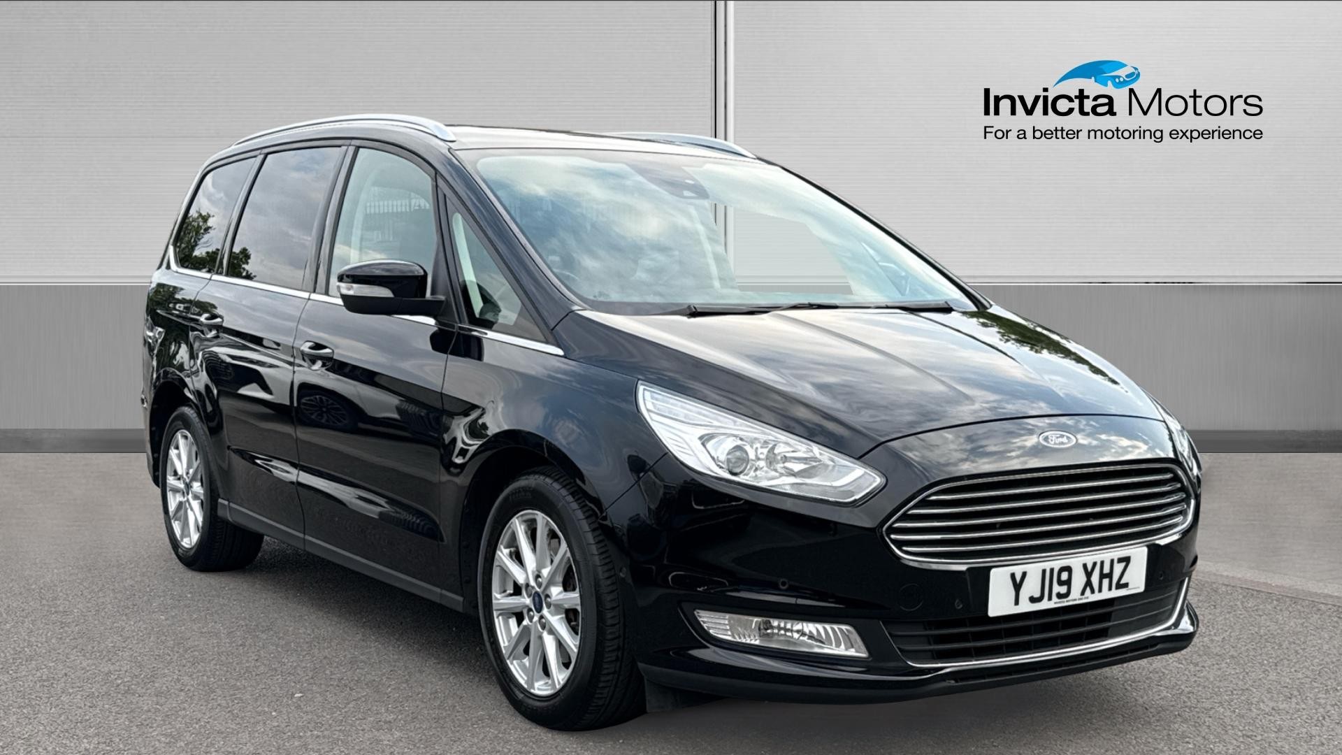 Main listing image - Ford Galaxy