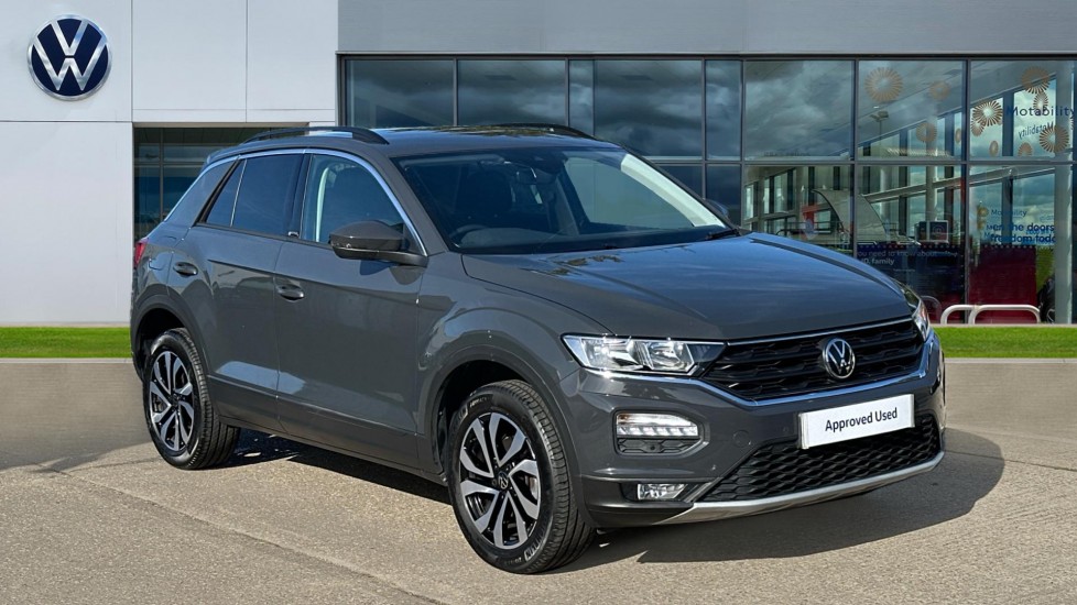 Main listing image - Volkswagen T-Roc