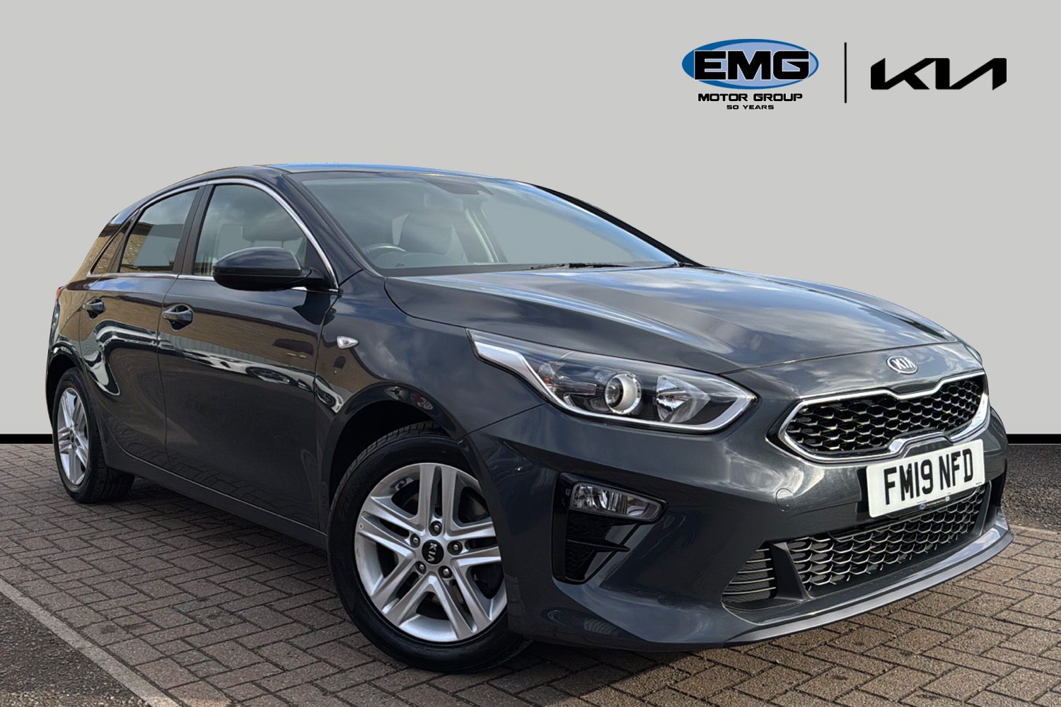 Main listing image - Kia Ceed