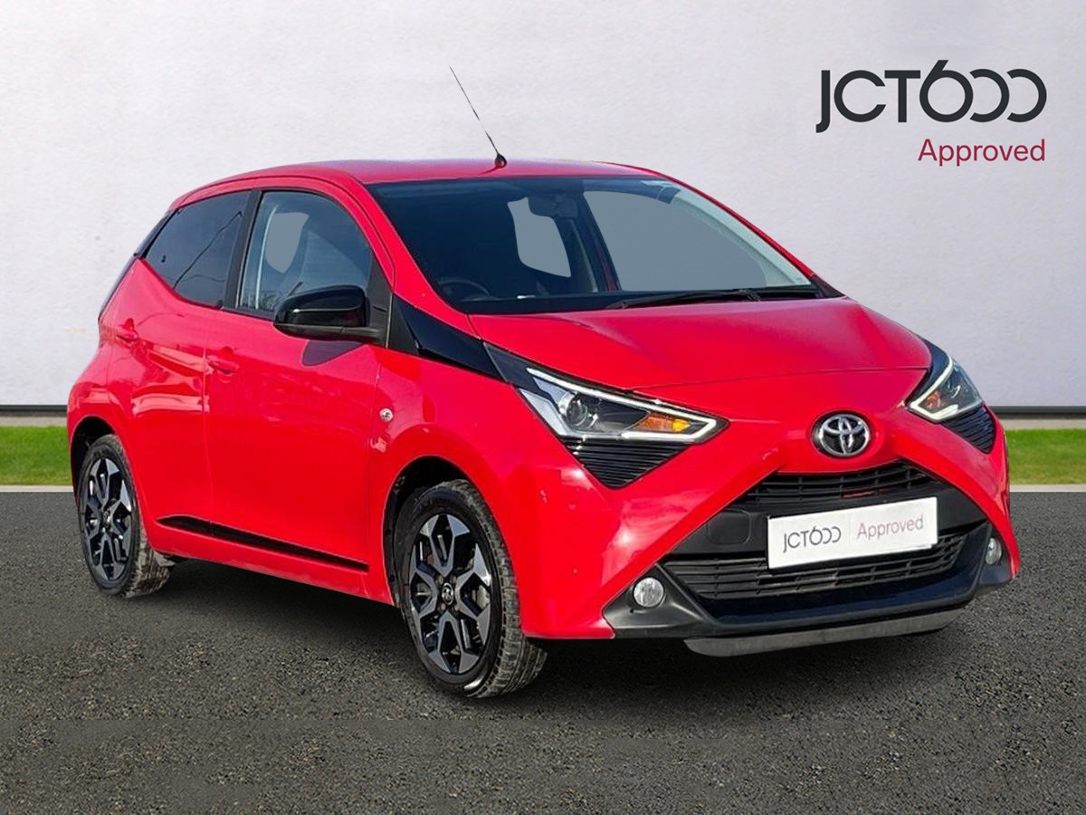 Main listing image - Toyota Aygo
