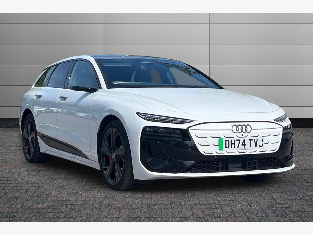 Main listing image - Audi e-tron