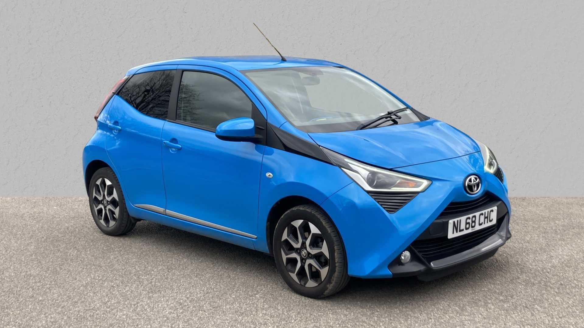 Main listing image - Toyota Aygo