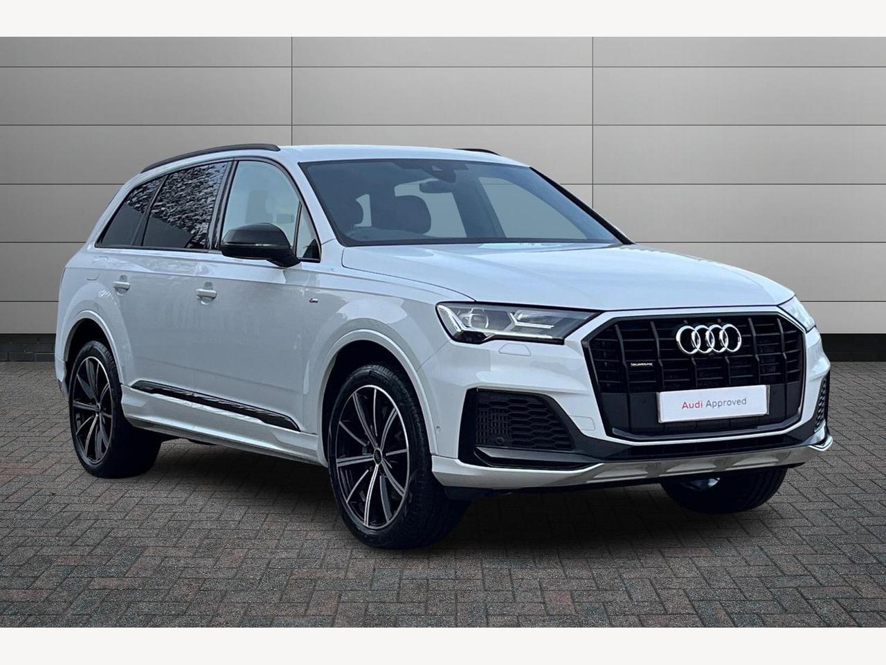 Main listing image - Audi Q7