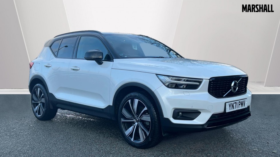 Main listing image - Volvo XC40 Recharge