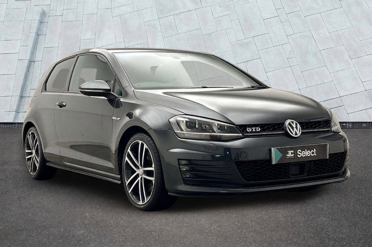 Main listing image - Volkswagen Golf