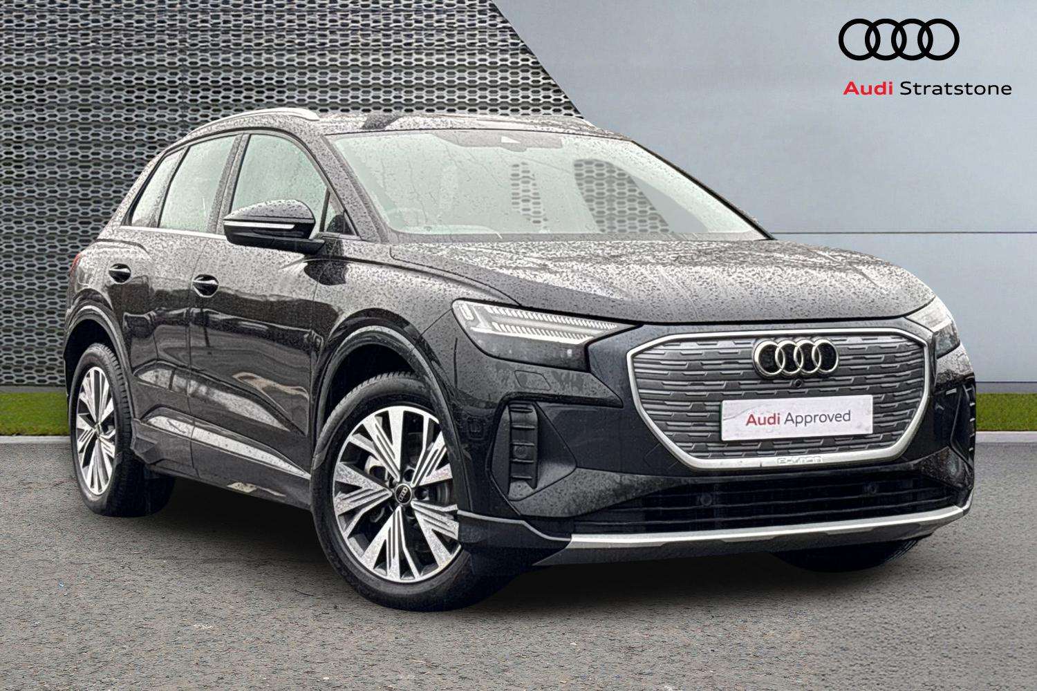 Main listing image - Audi Q4