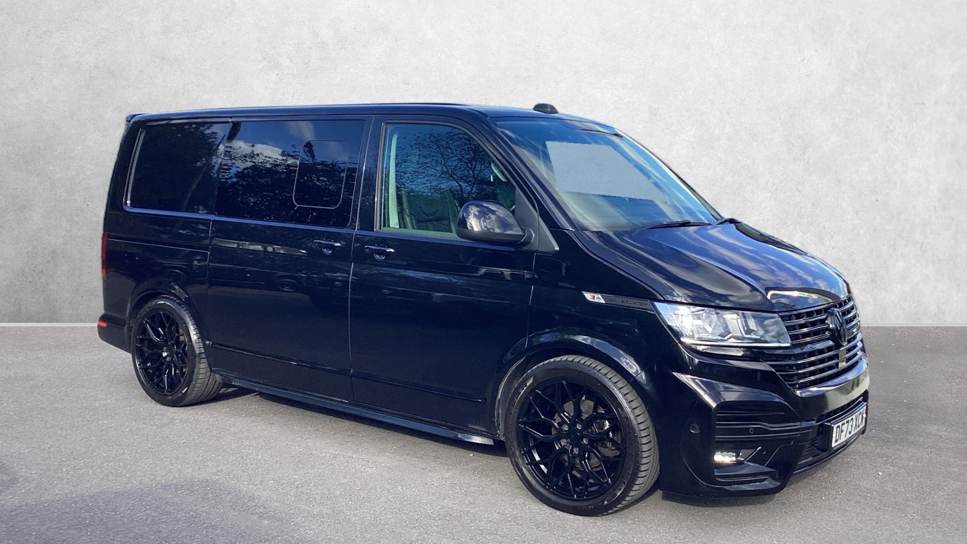 Main listing image - Volkswagen Transporter