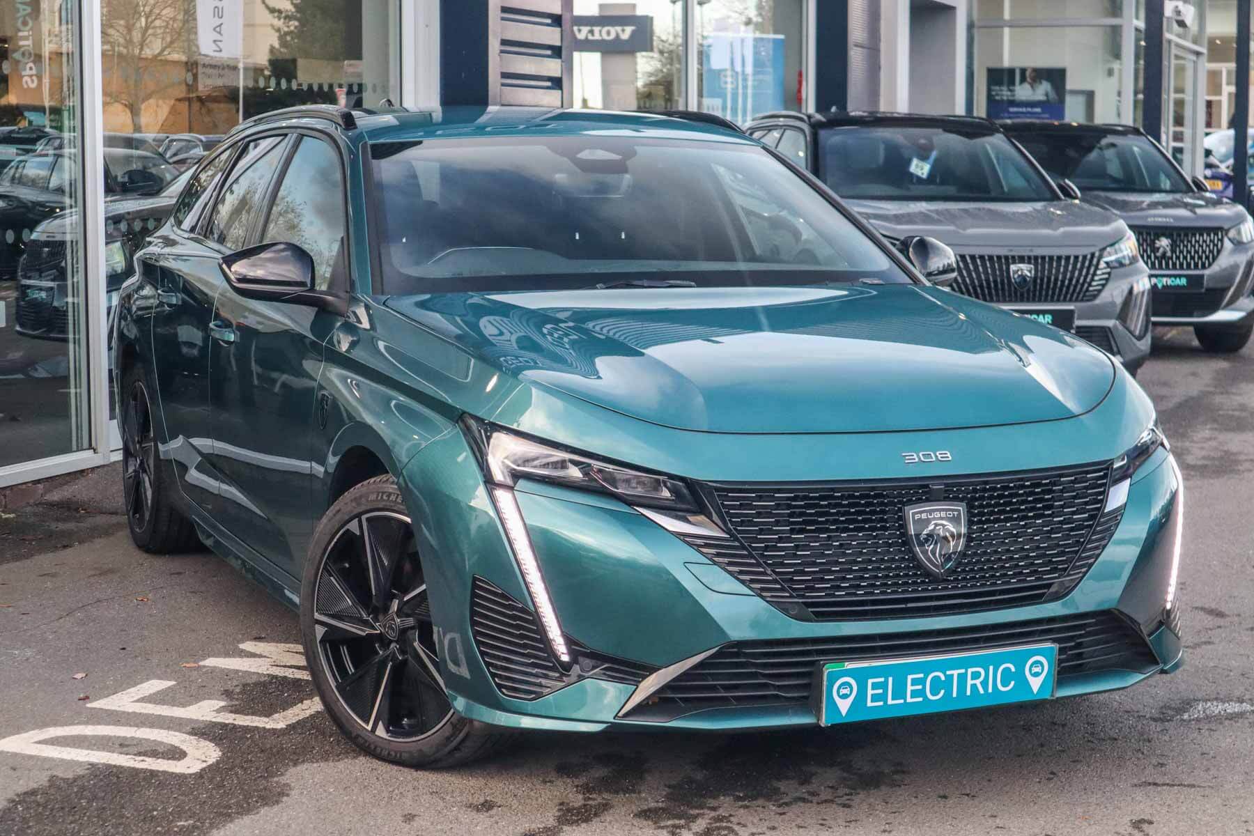 Main listing image - Peugeot e-308