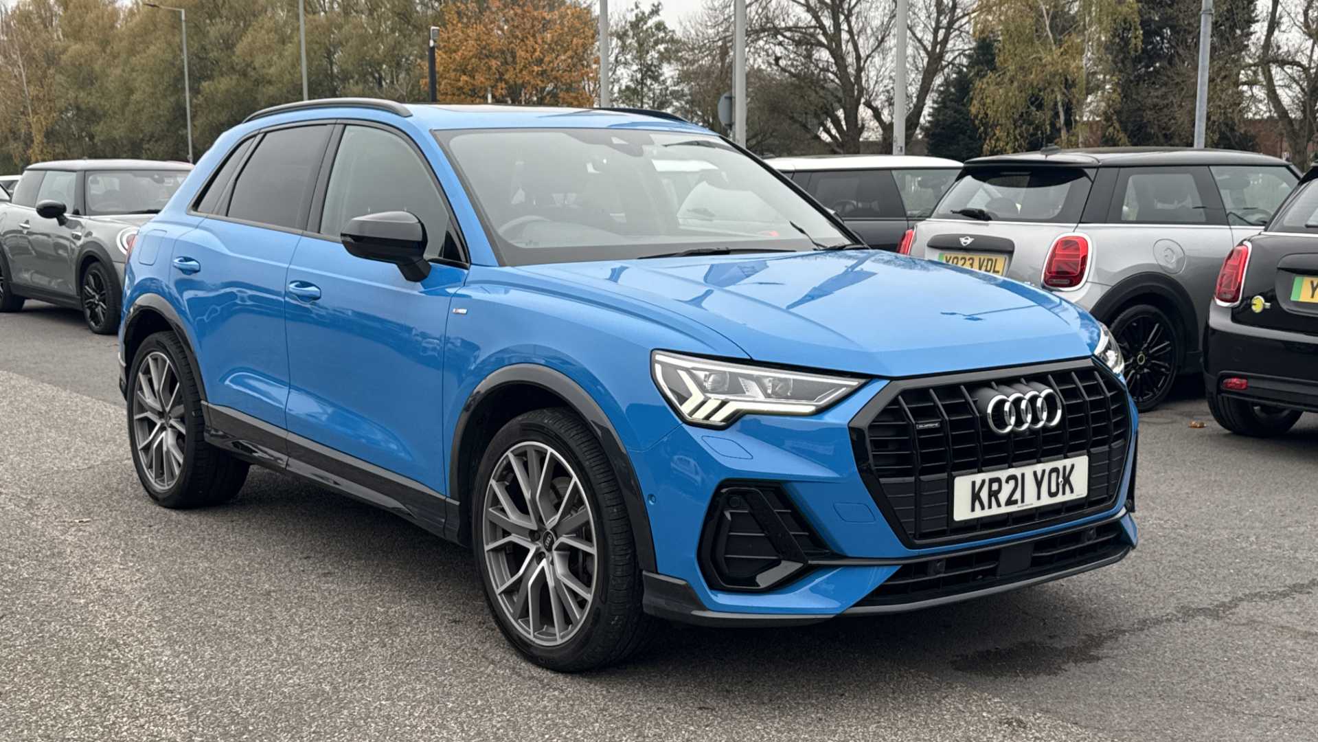 Main listing image - Audi Q3