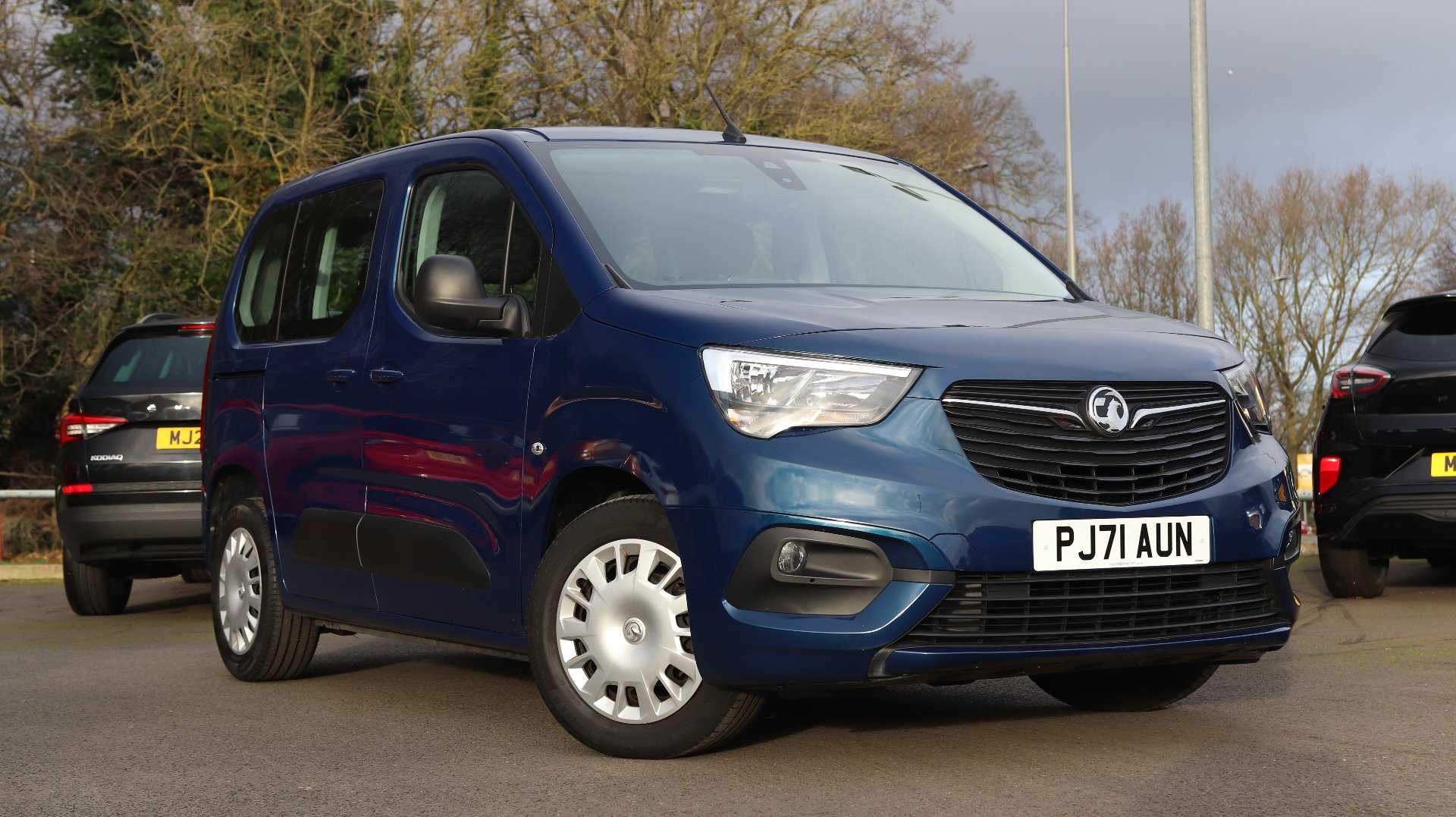 Main listing image - Vauxhall Combo Life