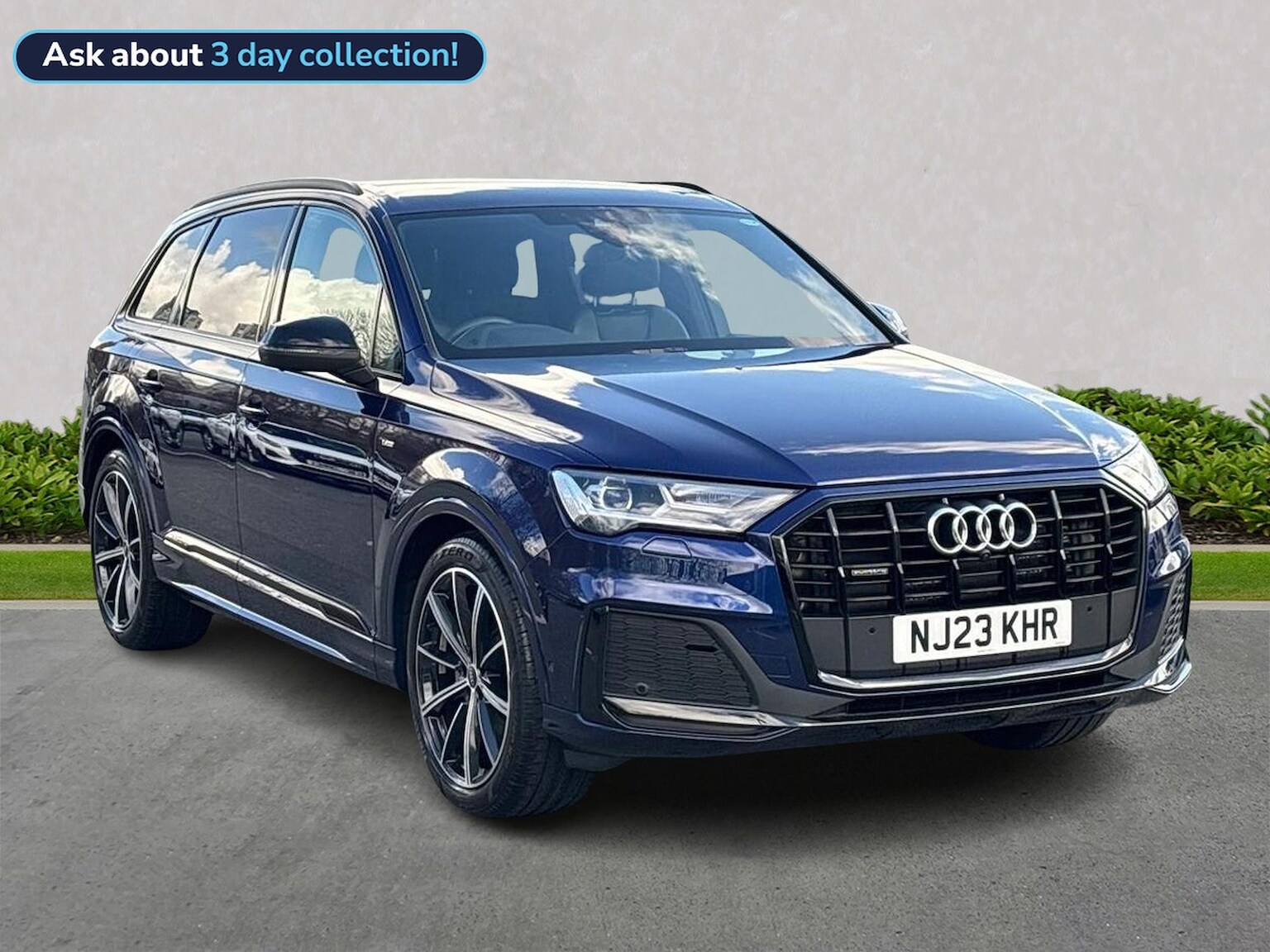 Main listing image - Audi Q7