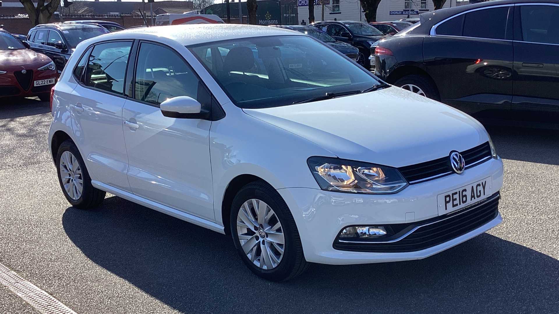 Main listing image - Volkswagen Polo