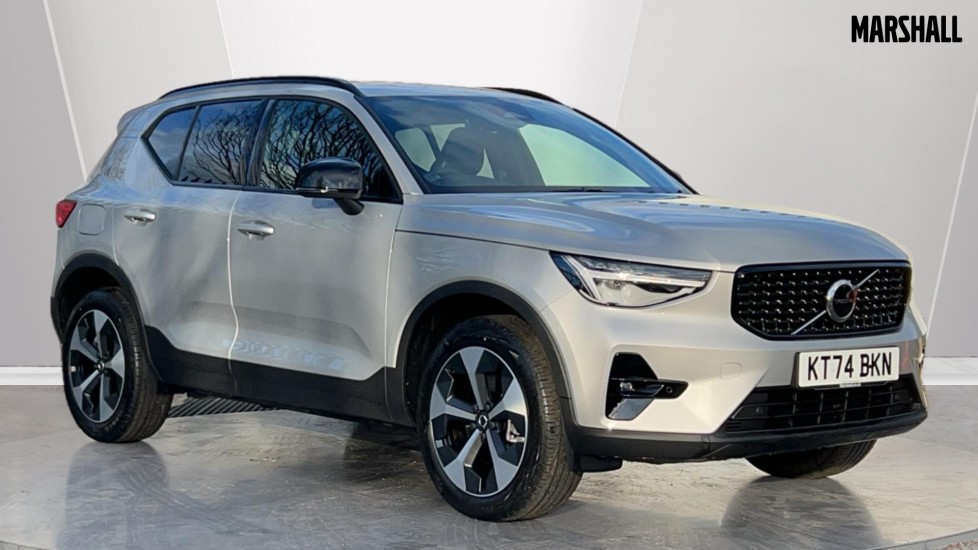 Main listing image - Volvo XC40