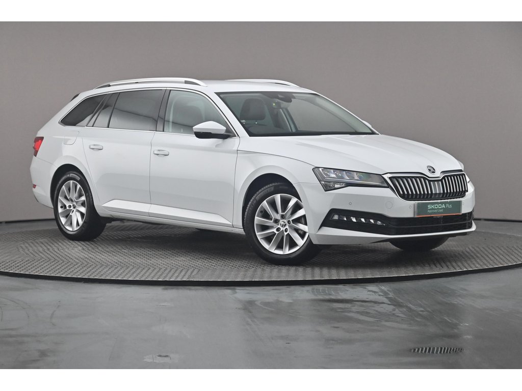 Main listing image - Skoda Superb Estate