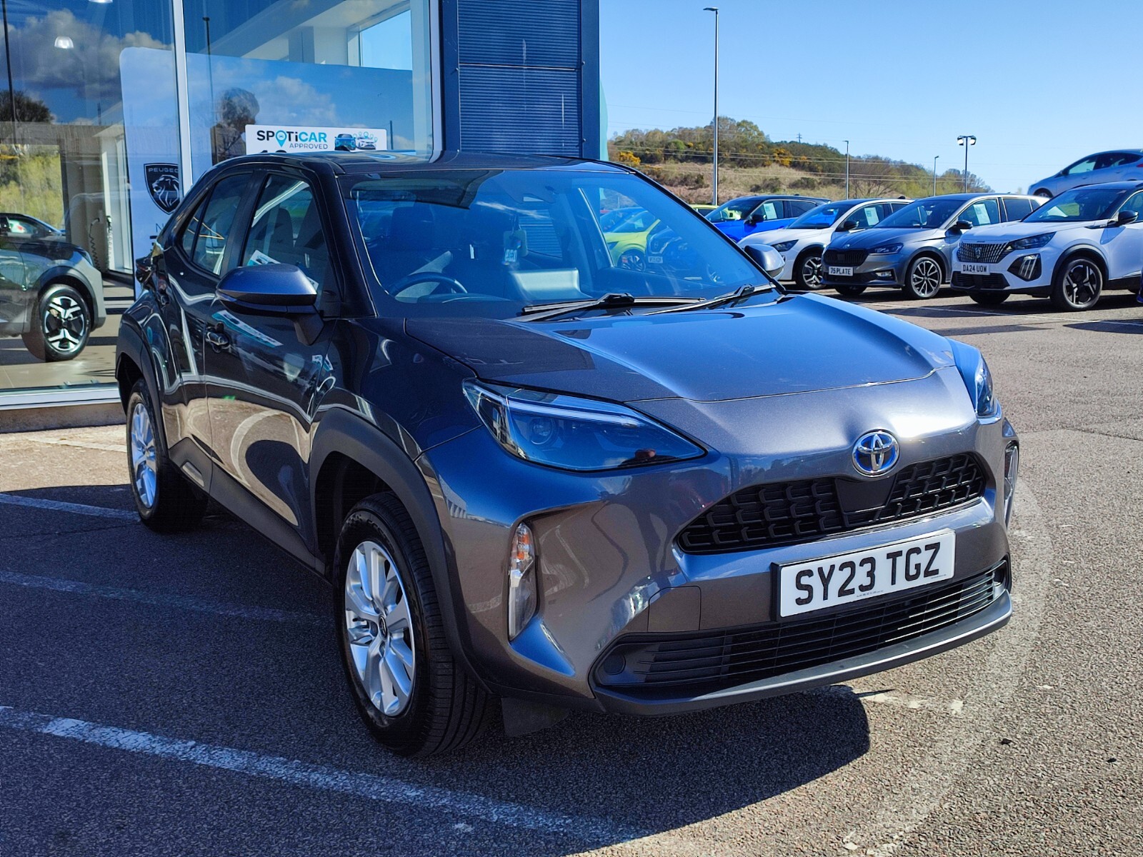 Main listing image - Toyota Yaris Cross