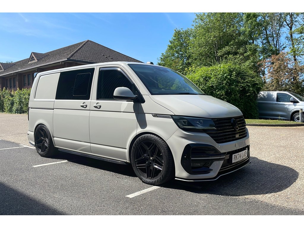 Main listing image - Volkswagen Transporter