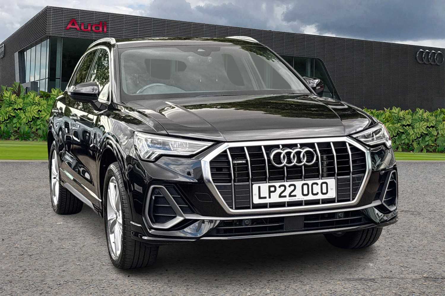 Main listing image - Audi Q3