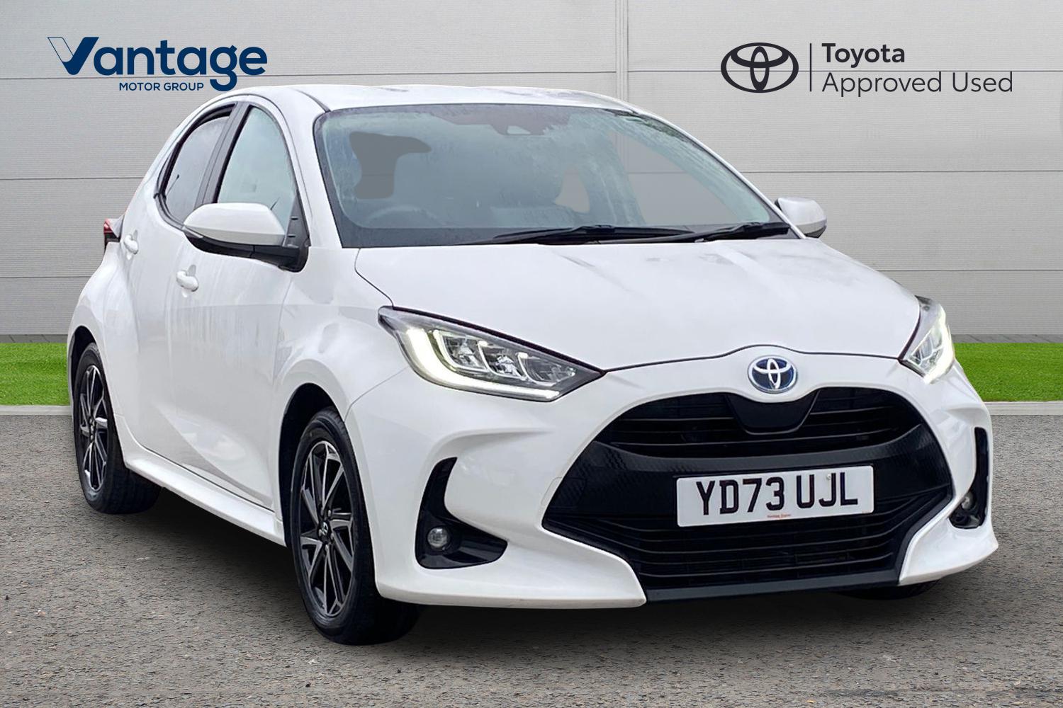 Main listing image - Toyota Yaris