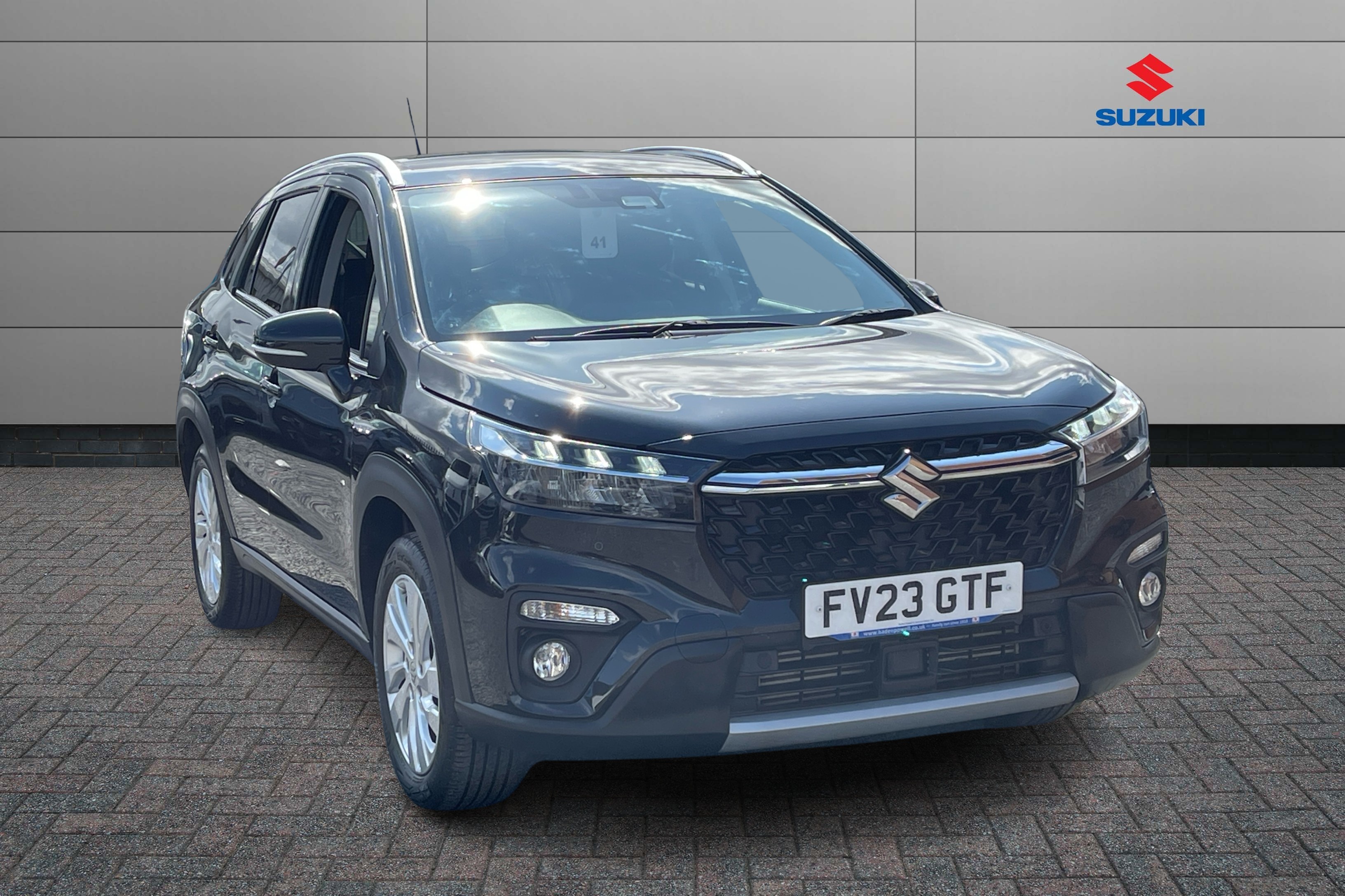 Main listing image - Suzuki S-Cross