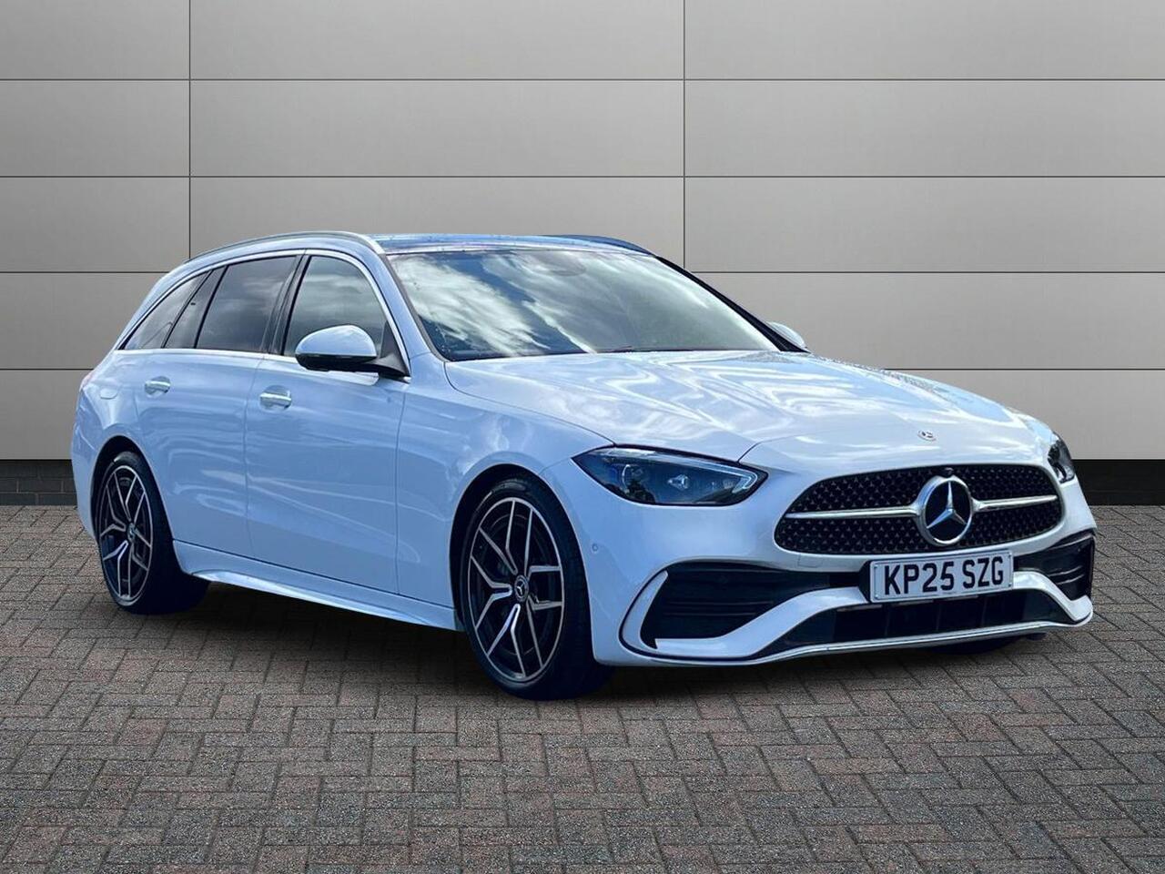 Main listing image - Mercedes-Benz C-Class Estate
