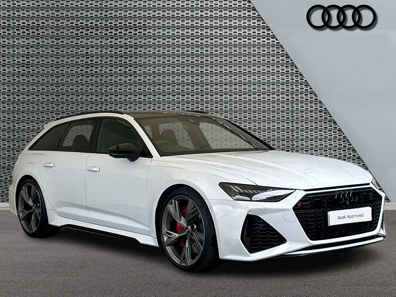 Main listing image - Audi RS6