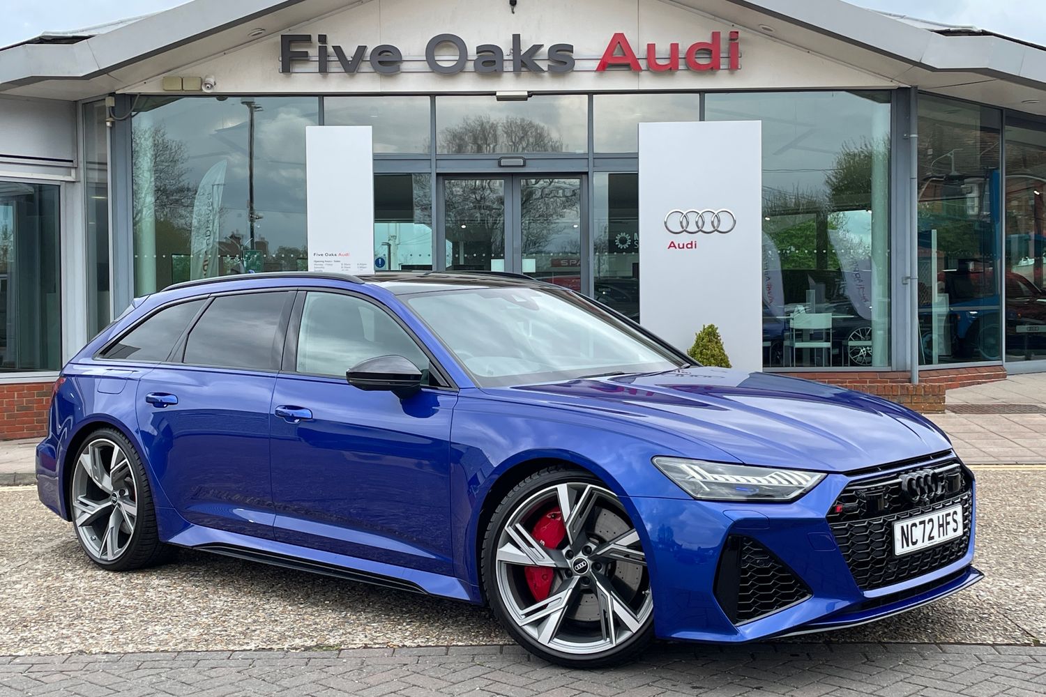 Main listing image - Audi RS6