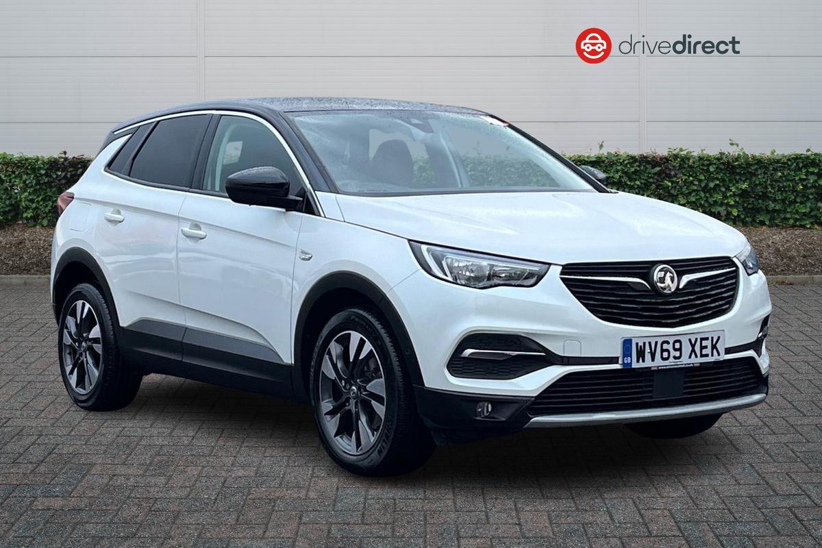 Main listing image - Vauxhall Grandland X