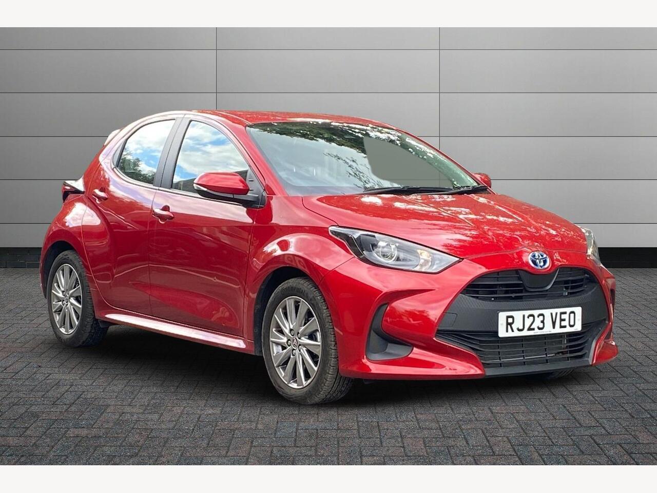 Main listing image - Toyota Yaris