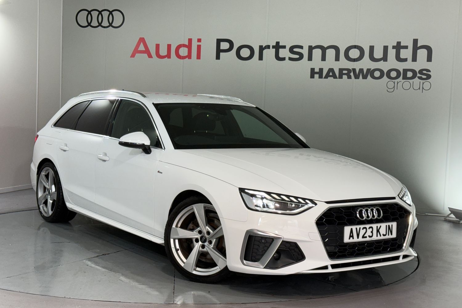 Main listing image - Audi A4 Avant