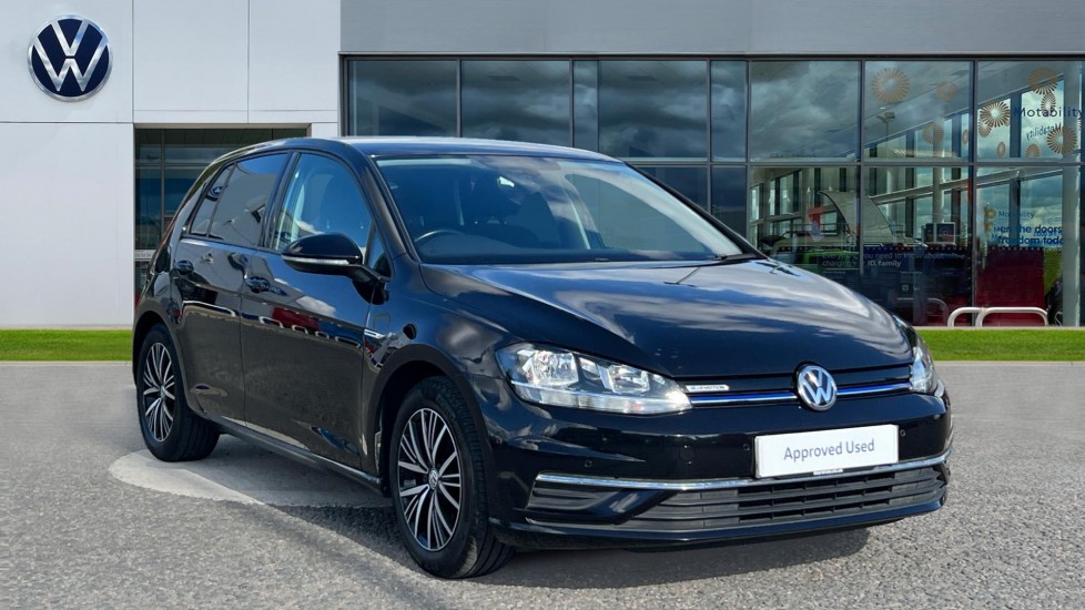 Main listing image - Volkswagen Golf